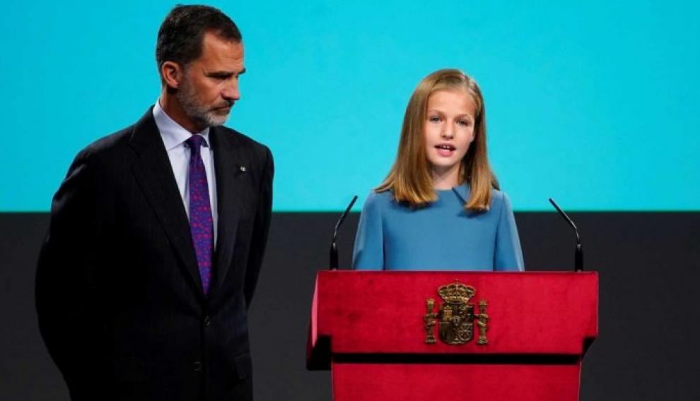 Lectura de la Constitución de Leonor con 13 años