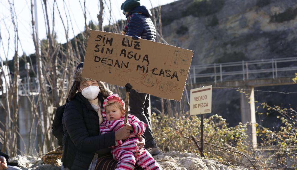 Vecinos de todas las edades han participado en la movilización.