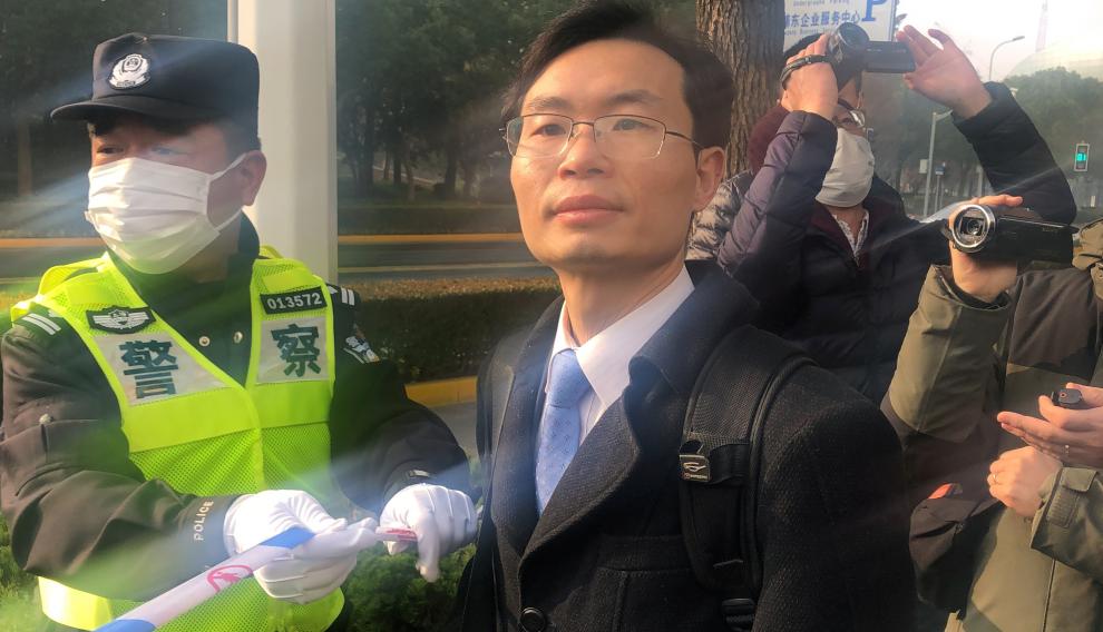 Lawyer Zhang Keke arrives to a court in Shanghai