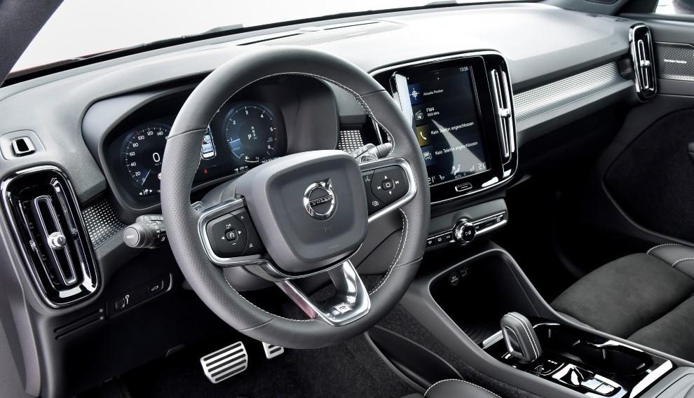 Volvo XC40 T2