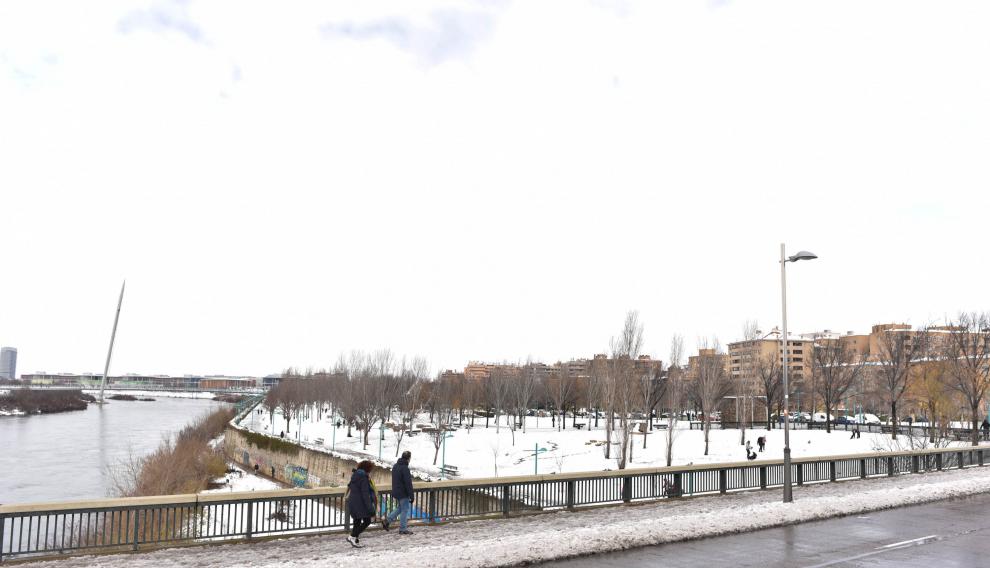 Nieve acumulada en los pasos de ribera el pasado lunes.