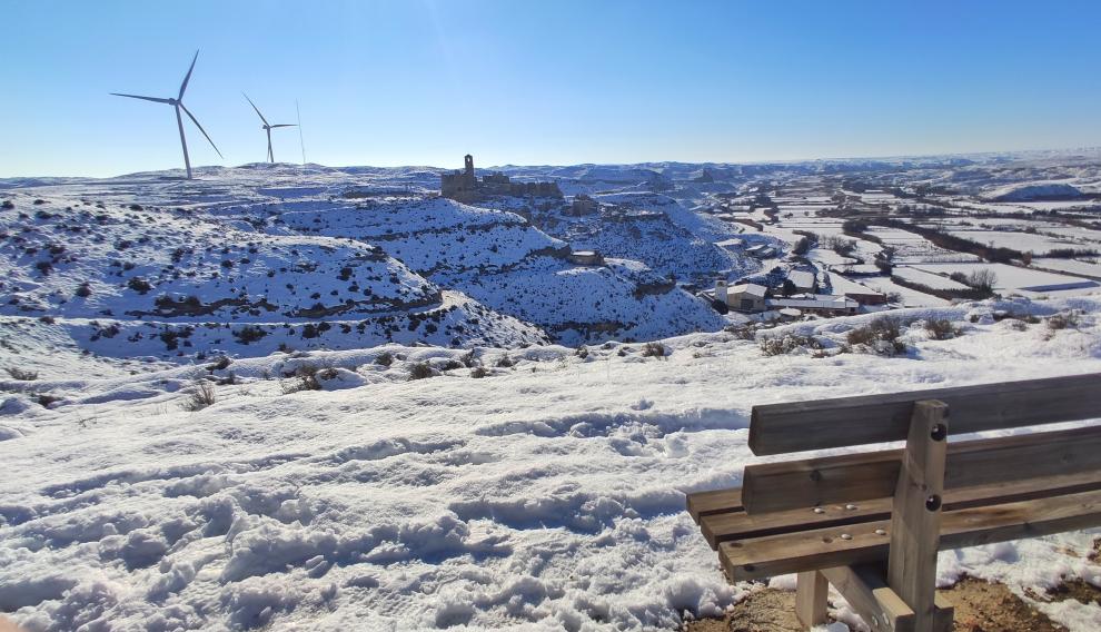 José Lizaga fotografía Rodén bajo la nieve.