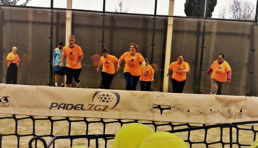 En la escuela de pádel adaptado de Pádel Zaragoza han llegado a participar 50 alumnos