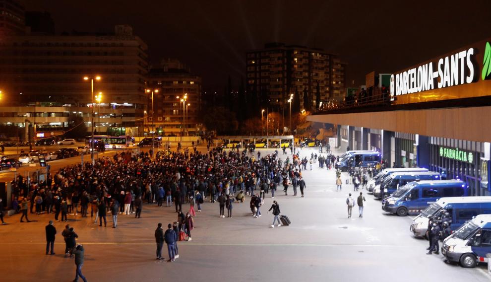 Manifestación en protesta por el encarcelamiento de Pablo Hasel en Barcelona-Sants.