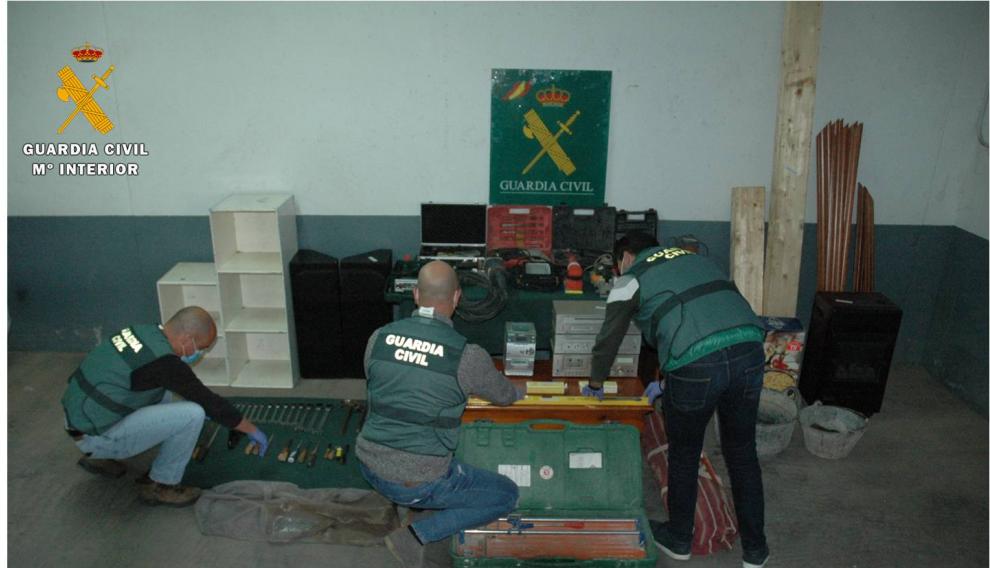 Enseres recuperados en la operación