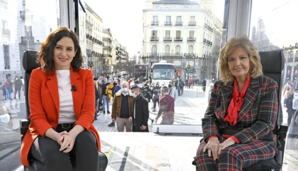Ayuso y María Teresa, durante el rodaje del primer programa