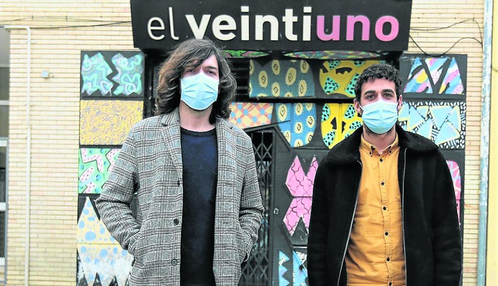 Jorge Pérez, de El Verbo Odiado, y Luis Costa, de El Veintiuno