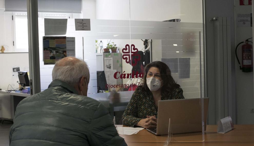 Oficina de Cáritas Diocesana de Zaragoza en el barrio de Delicias