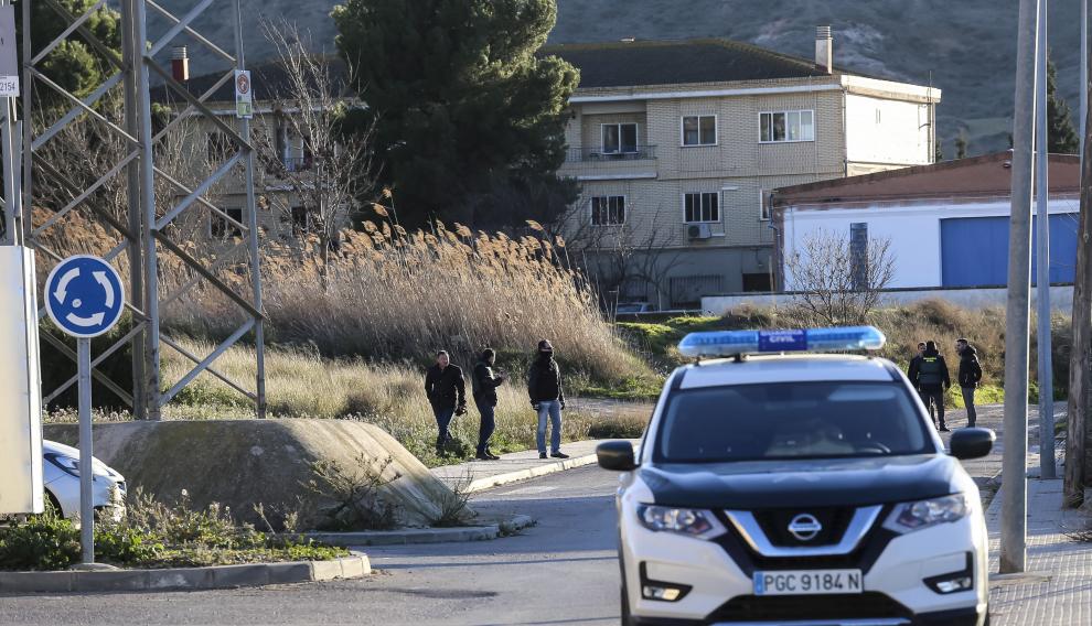 El acusado estuvo atrincherado cuatro horas en el domicilio del crimen de Fuentes de Ebro hasta que lo detuvo la Guardia Civil el  11-01-2019.