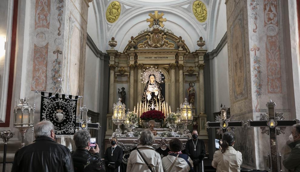 La imagen de la Dolorosa, que este año ha encontrado cobijo en Santiago.