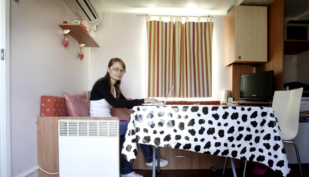 ANDREEA POPESCU ( ESTUDIANTE QUE RESIDE EN EL CAMPING MUNICIPAL