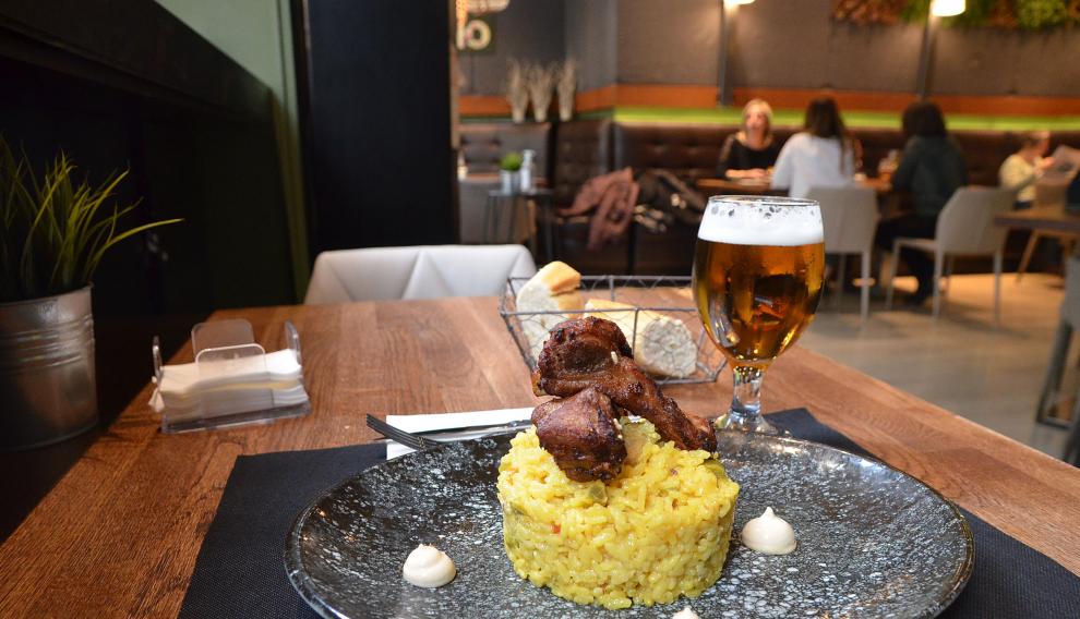 Arroz con costillas de cerdo, de la cafetería Basho