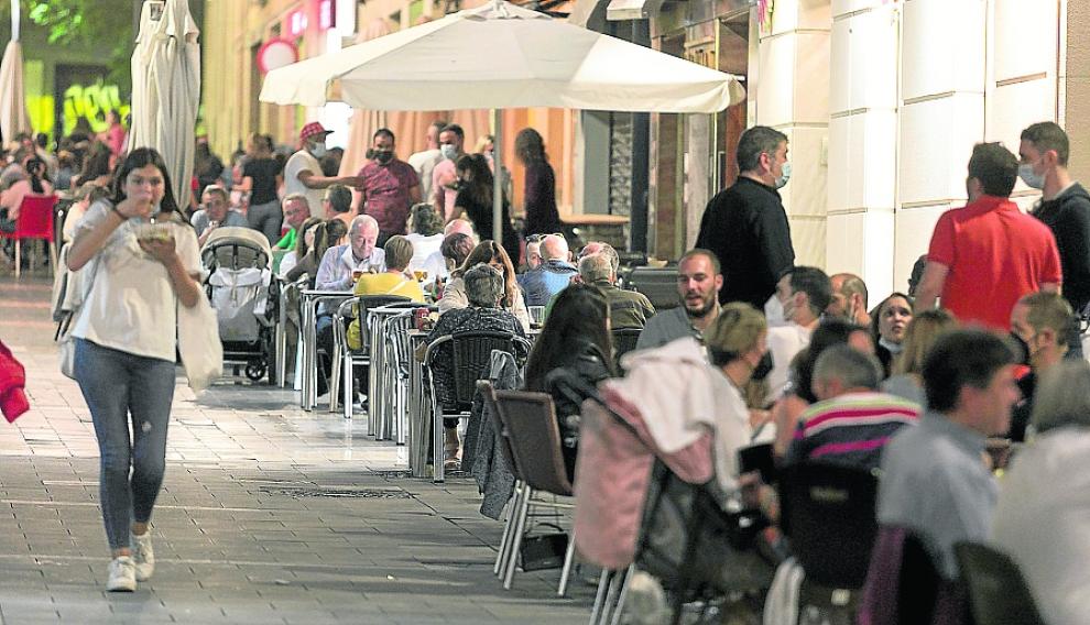 La calle de Padre Huesca, en la capital oscense, estuvo muy concurrida.