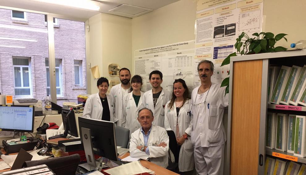 El doctor Jose María Martín y su grupo de investigación de la apnea del sueño, en el Hospital Miguel Servet de Zaragoza.