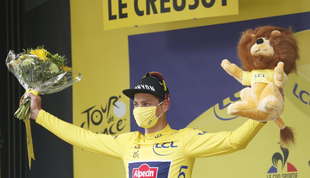 Van der Poel, líder del Tour
