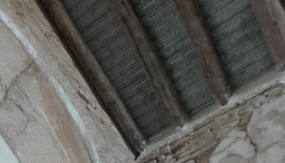 Detalle de las grietas del interior.