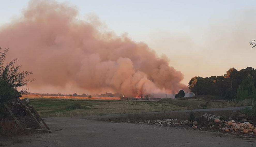 El humo era visible desde varios kilómetros a la redonda.