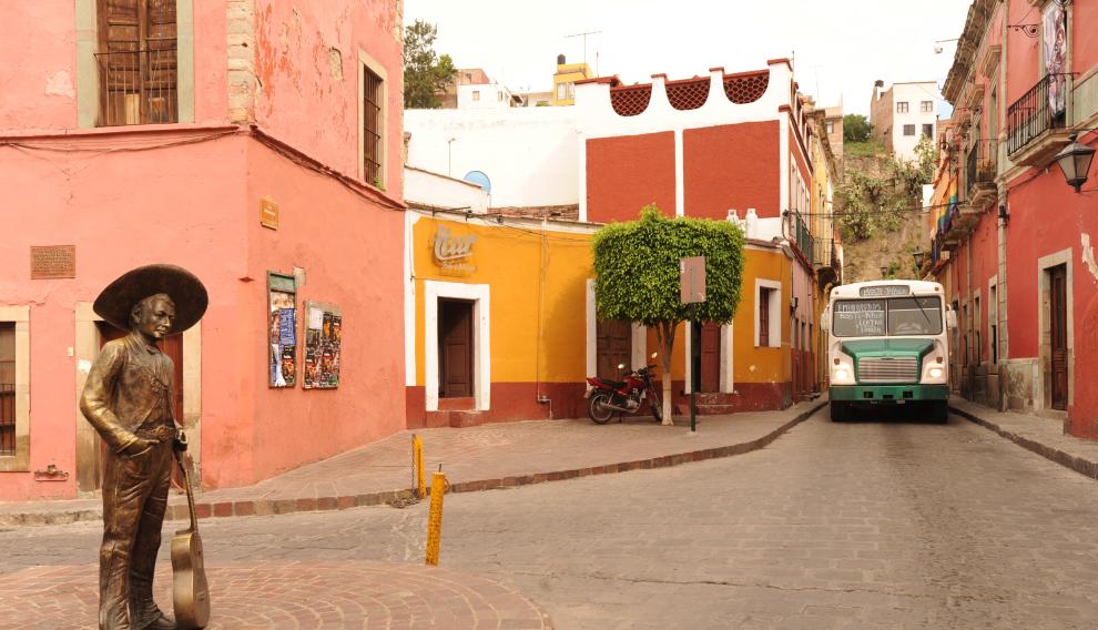 Escultura de Jorge Negrete en Guanajuato, su ciudad natal