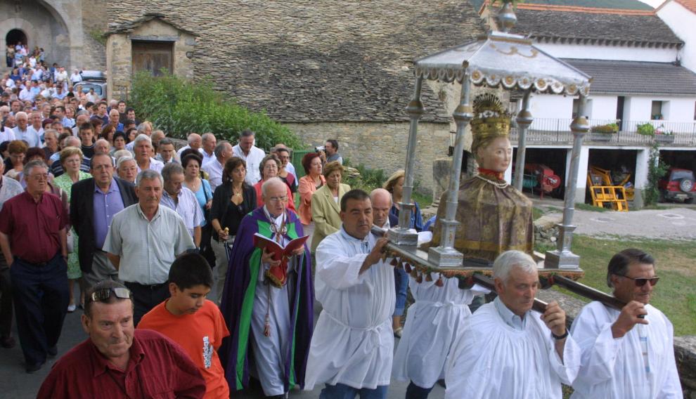 Segunda rogativa a Santa Orosia, en Yebra de Basa (Huesca), en 2005