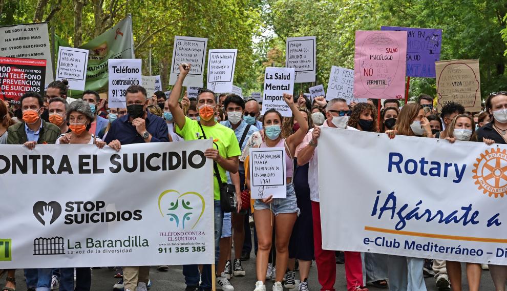 Manifestación de la "Plataforma Stop Suicidios"