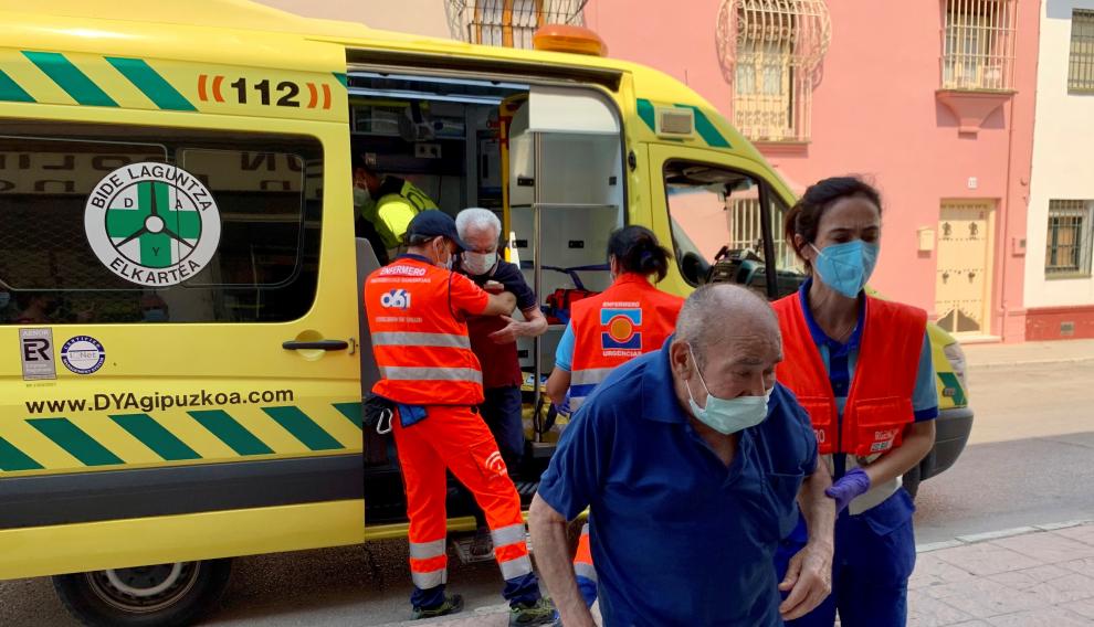 DESALOJO DE VECINOS DE FARAJAN POR EL INCENDIO DE SIERRA BERMEJA