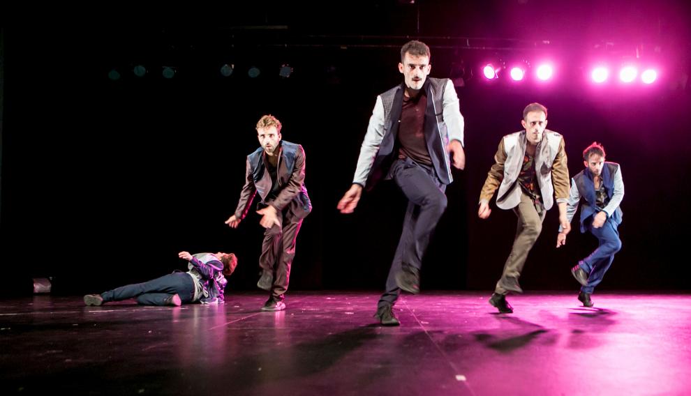 La obra une dramaturgia, danza contemporánea y canciones
