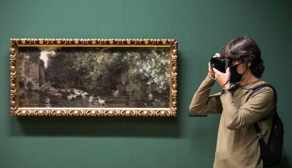 Francisco Pradilla se confirma aquí, más que nunca quizá, que es un formidable pintor de paisaje.