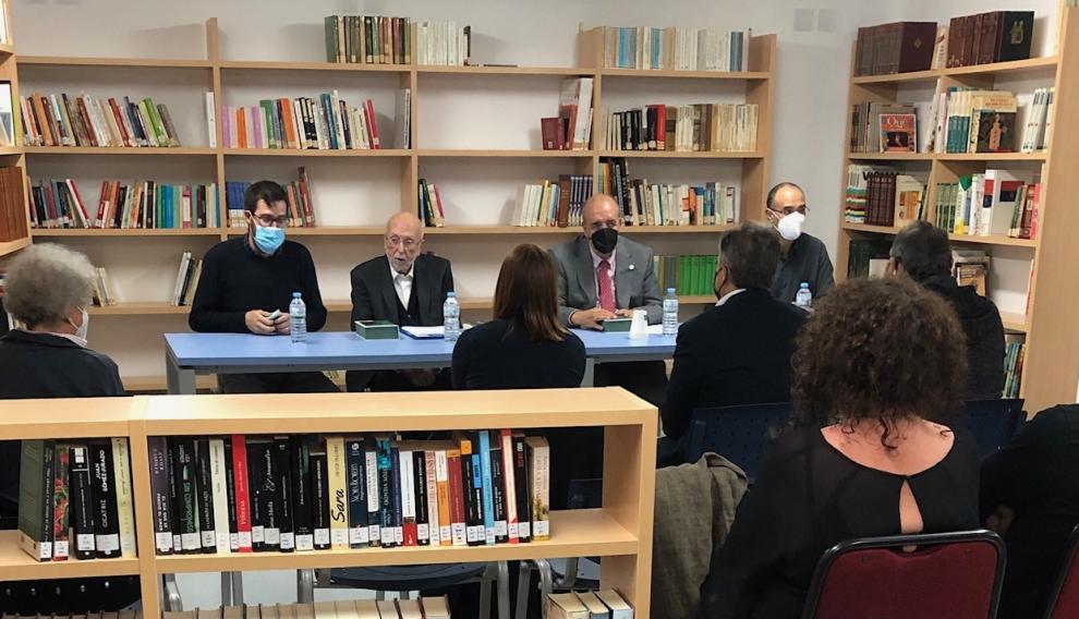 De izquierda a derecha, Rubén Lombarte, Artur Quintana, Manuel Rando y Carles Terès, durante la presentación del libro.