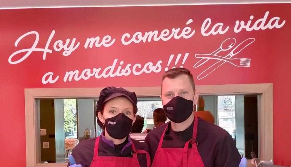La carnicería Mucha Chicha se encuentra en la calle del Hermano Adolfo, 6.