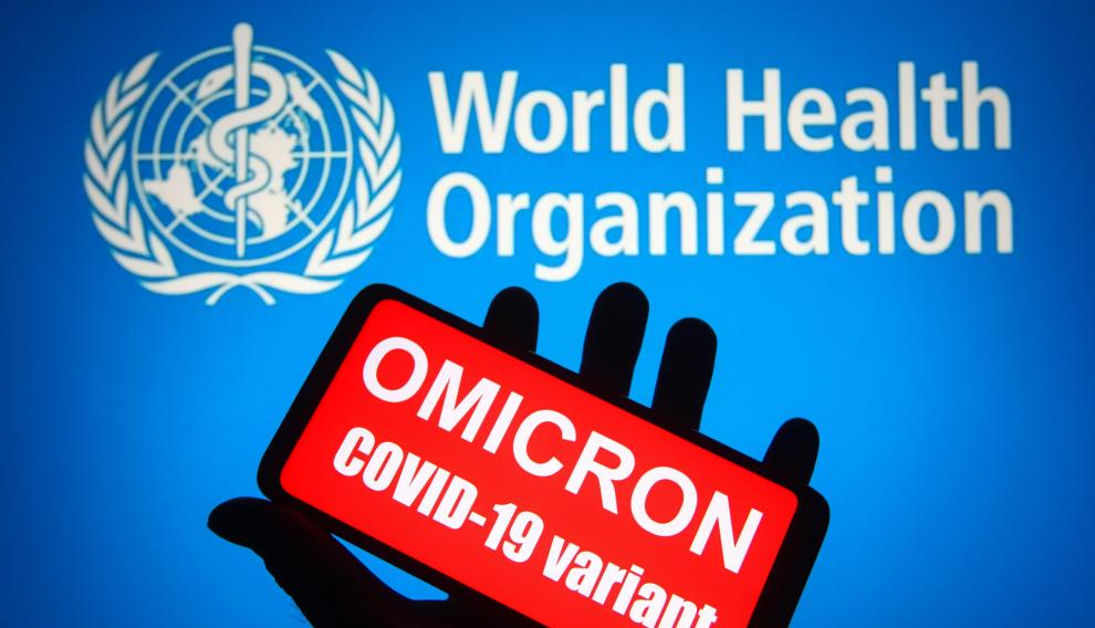 La OMS reconoce la rápida propagación de la variante ómicron.