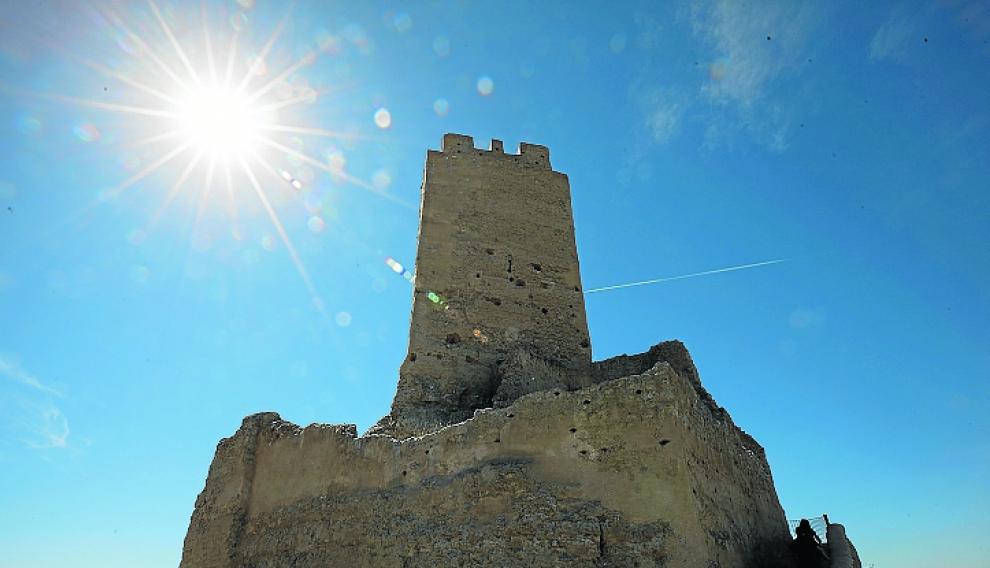 Imagen del castillo de Cadrete.