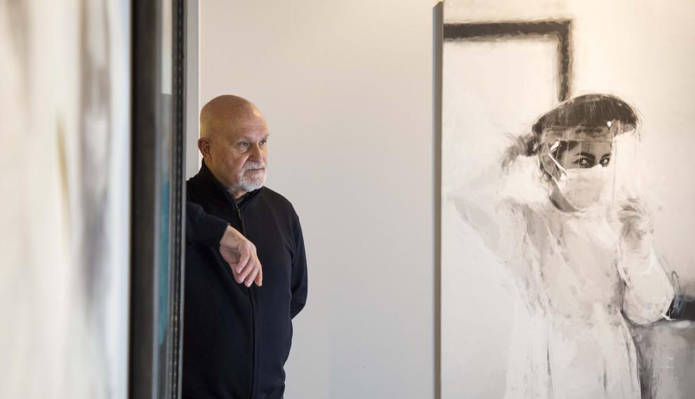 Otra instantánea del artista con su global 'Autorretrato sanitario'.