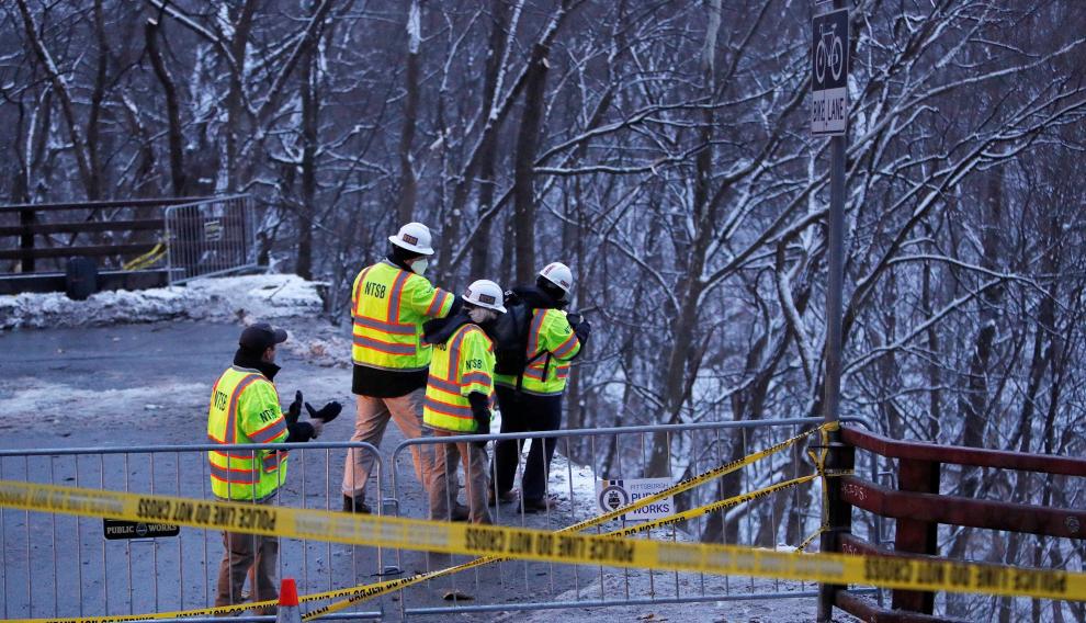 Bridge collapses ahead of Biden speech in Pittsburgh