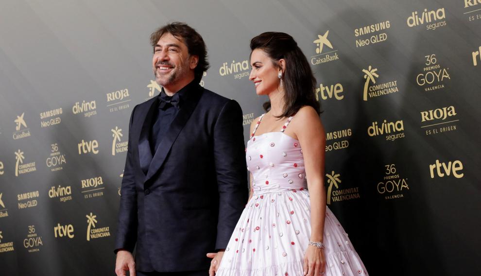Javier Bardem y Penélope Cruz, en la alfombra roja de los Premios Goya 2022.