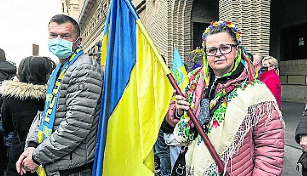 Svitlana Hrabets acudió desde Fraga al acto que se celebró en la plaza del Pilar