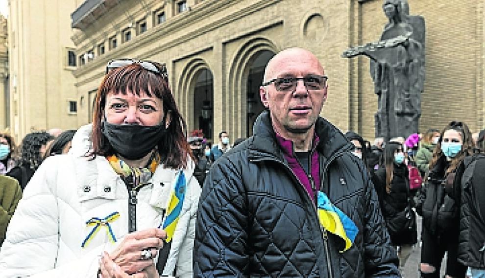 Svitlana Shakirova y Yuriy Hetman en la concentración celebrada en Zaragoza