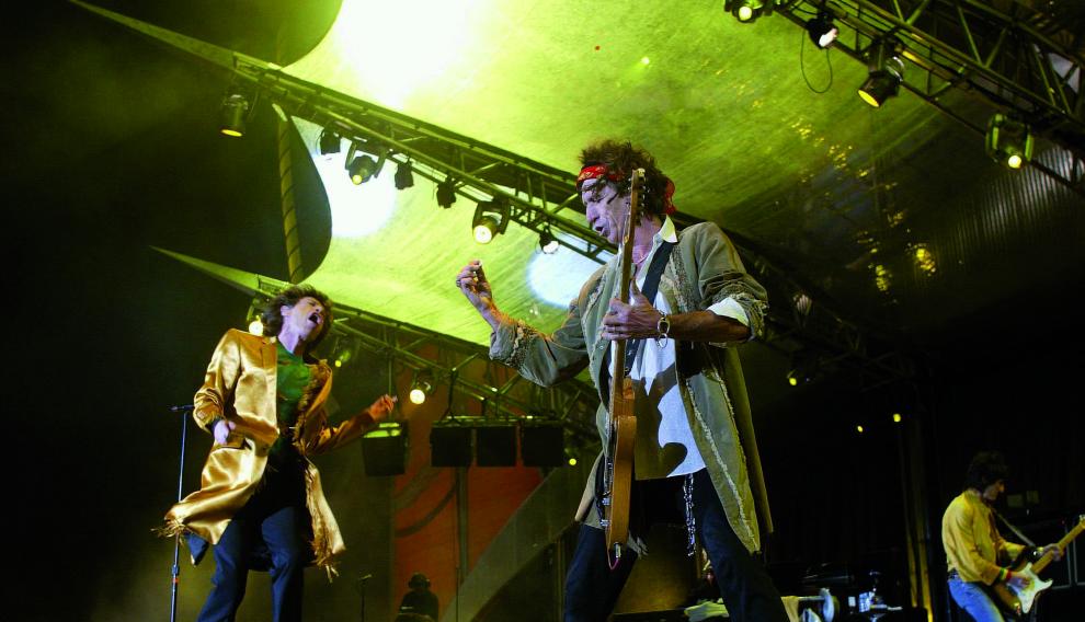 Los Rolling Stones visitaron Zaragoza el 29 de septiembre de 2003. Es uno de los conciertos más recordados de los celebrados en la capital aragonesa. Fue en la Feria de Muestras, donde 40.000 espectadores disfrutaron de la inagotable energía de Jagger, Richards y compañía