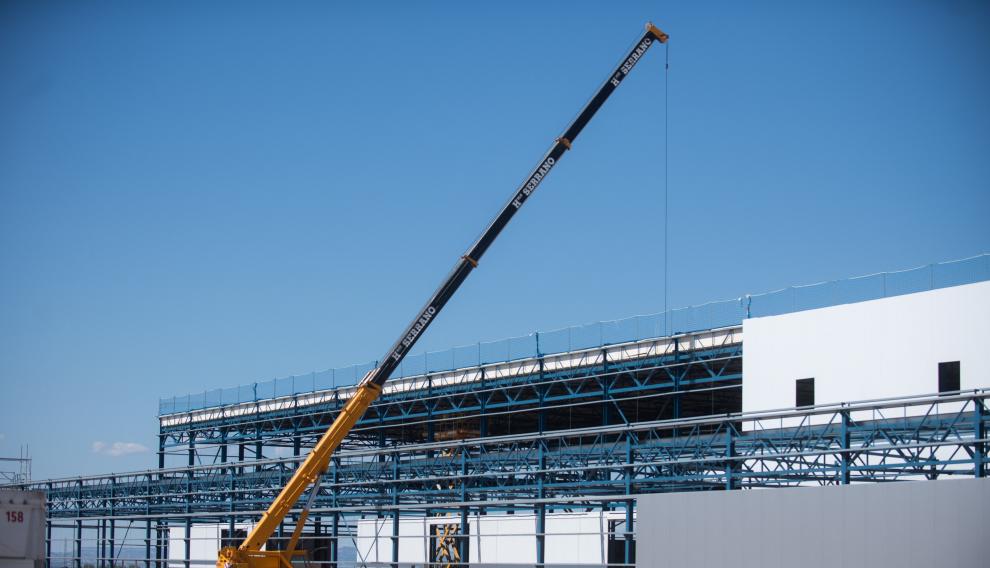 Nueva fábrica que Schmitz Cargobull está construyendo en Figueurelas.