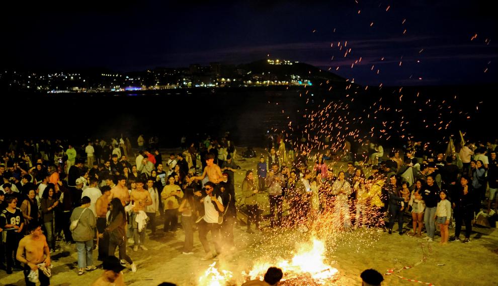 ¿Cómo cuerda Series de tiempo Una noche de San Juan con hogueras en cientos de pueblos y ciudades de  España
