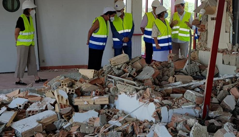 La consejera María Victoria Broto ha visitado las obras.