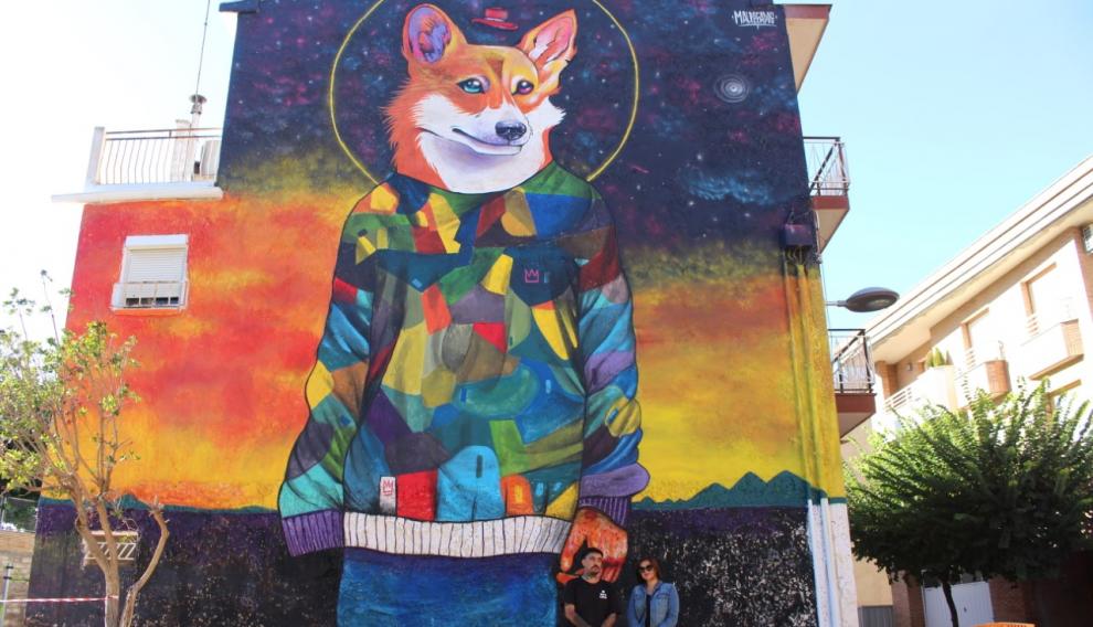 Felipe Zúñiga ha pintado su obra en un edificio ubicado en la calle Azanuy.