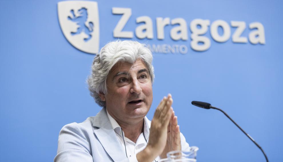 César Azcárate, el pasado mes de julio en el Ayuntamiento de Zaragoza.