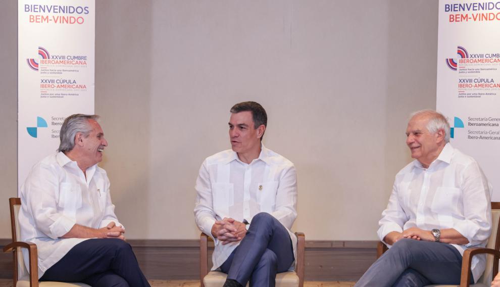 Reunión entre Alberto Fernández, Pedro Sánchez y Josep Borrell