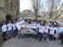 Protesta en Apiés para exigir una dotación extraordinaria para la mejora de la carretera