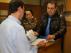 El alcalde de Gurrea, Carlos Til, y la diputada autonómica Mamen Susín entregan las firmas en la Subdelegación de la DGA en Huesca.