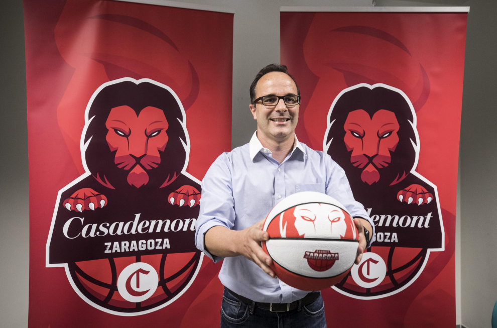 Presentación del nuevo entrenador del Casademont Zaragoza, Diego Ocampo