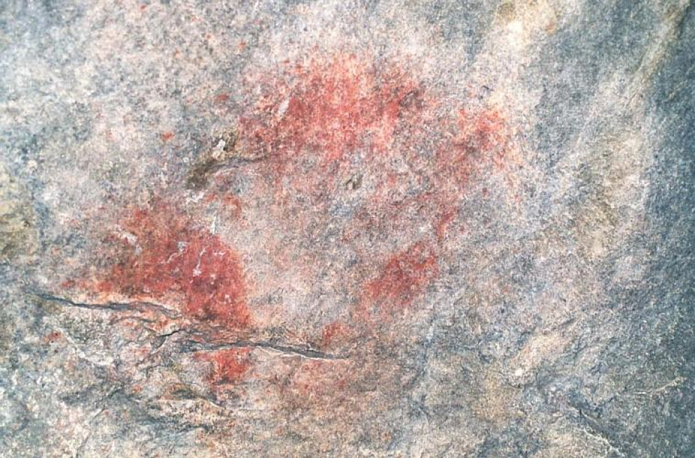 Pintura rupestre en la cueva del Trucho, en Colungo
