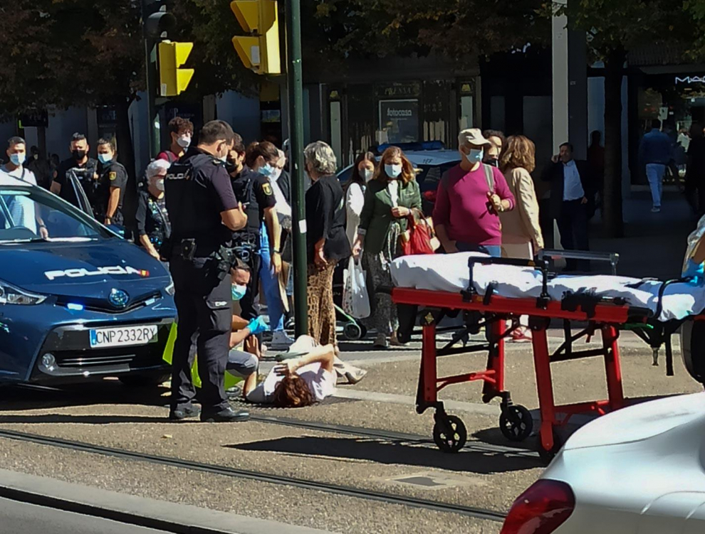El atropello se ha producido sobre las 13.30 en el paseo de la Independencia.