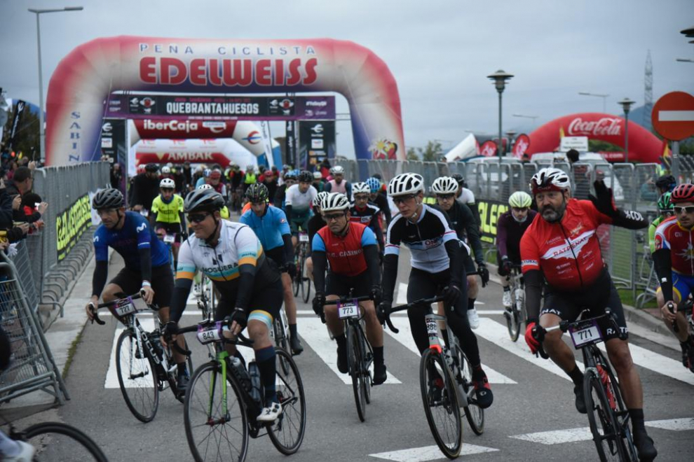 Fotos de la carrera Quebrantahuesos 2022 en Sabiñánigo Imágenes