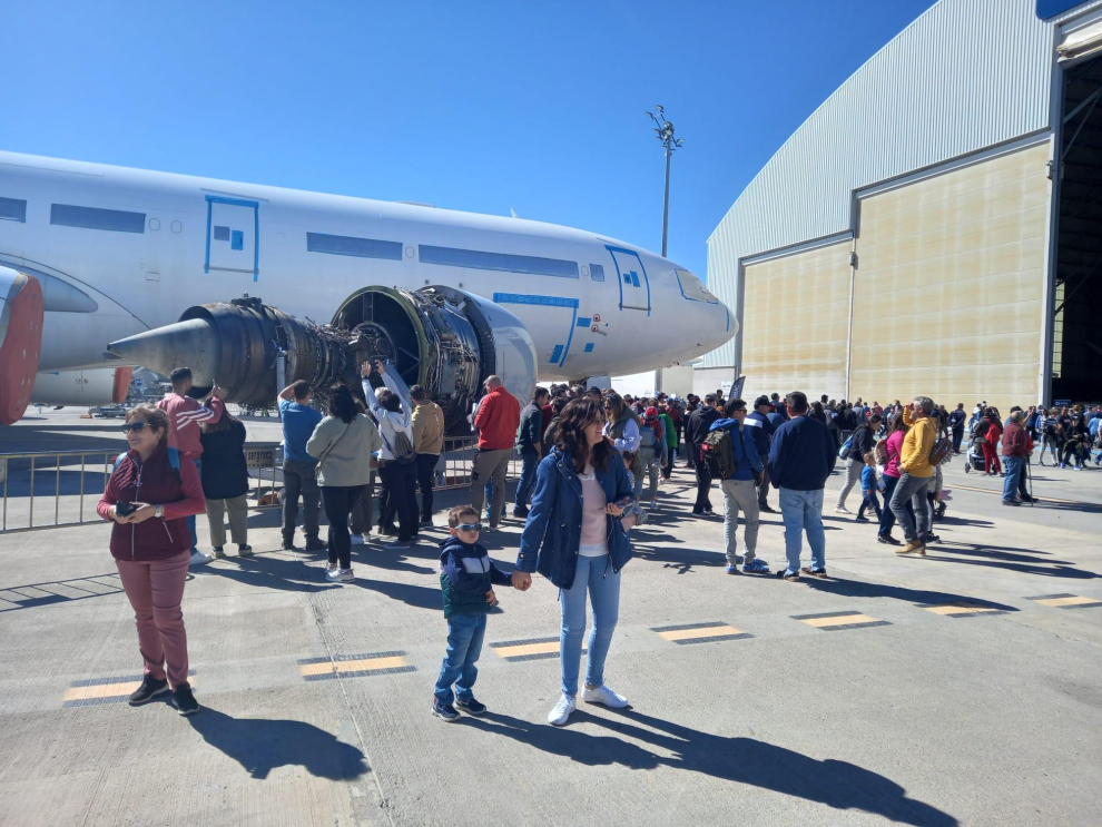 Día de puertas abiertas en el aeropuerto de Teruel